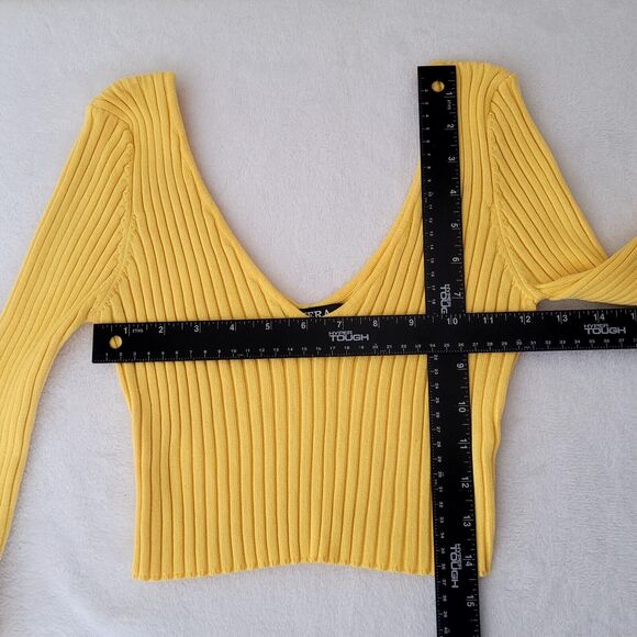 Hera Collection Long Sleeve Ribbed V-neck Baby Tee Cropped 90s Y2K Inspired Top - Picture 6 of 7